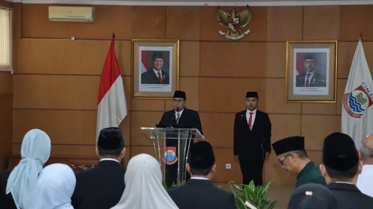 Wali Kota Lantik 103 Pejabat Administrator, Pengawas dan Fungsional Pemkot Cimahi 